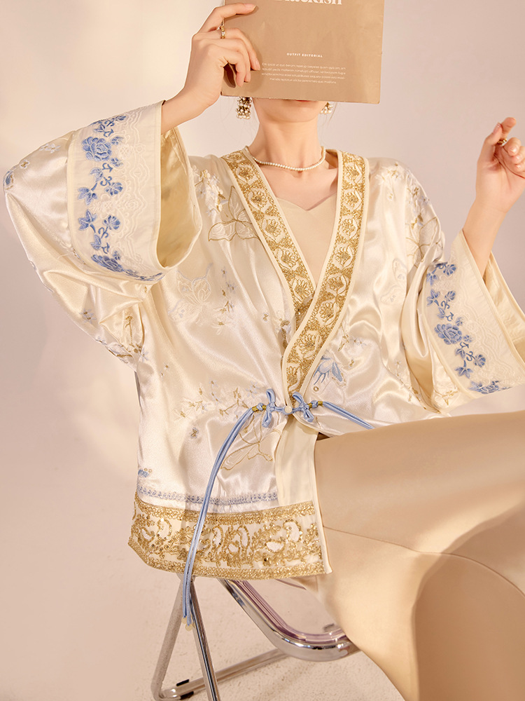 Embroidery Knit - เสื้อแจ็คเก็ตผู้หญิงทรงหลวมหรูหราปักลายผีเสื้อแบบจีนใหม่ระดับไฮเอนด์สำหรับฤดูใบไม้ผลิปี 2026 เสื้อคลุมแจ็คเก็ตสำหรับสวมทับ
