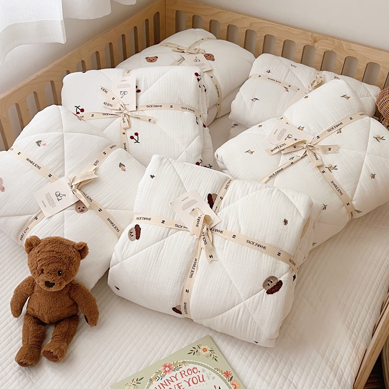 Embroidery Quilt Cover - ผ้าห่มเด็กอ่อนลายปักหมีและกระต่าย ผ้ามัสลินเนื้อนุ่ม หนา อุ่น สำหรับเด็กวัยหัดเดิน ลายมะกอก