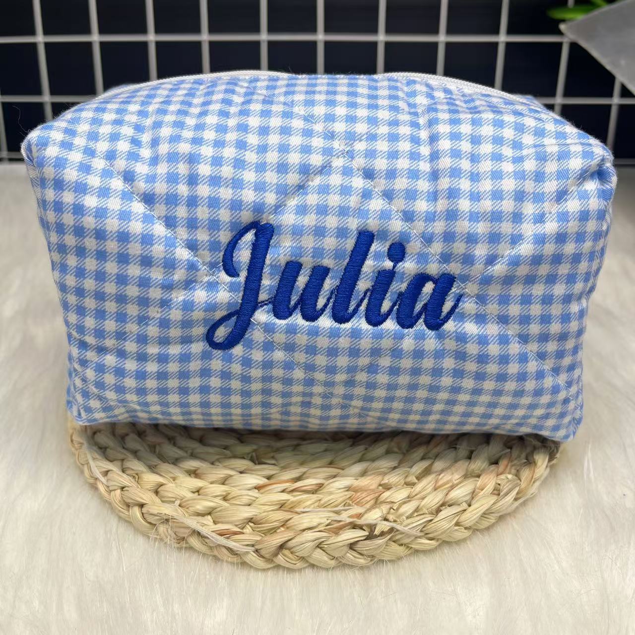Embroidery Name - กระเป๋าเครื่องสําอางลายทางความจุขนาดใหญ่พร้อมโลโก้ที่กําหนดเองและชื่อเย็บปักถักร้อยส่วนบุคคลกระเป๋าเดินทางแต่งหน้ากระเป๋าของขวัญที่ไม่ซ้ําใคร