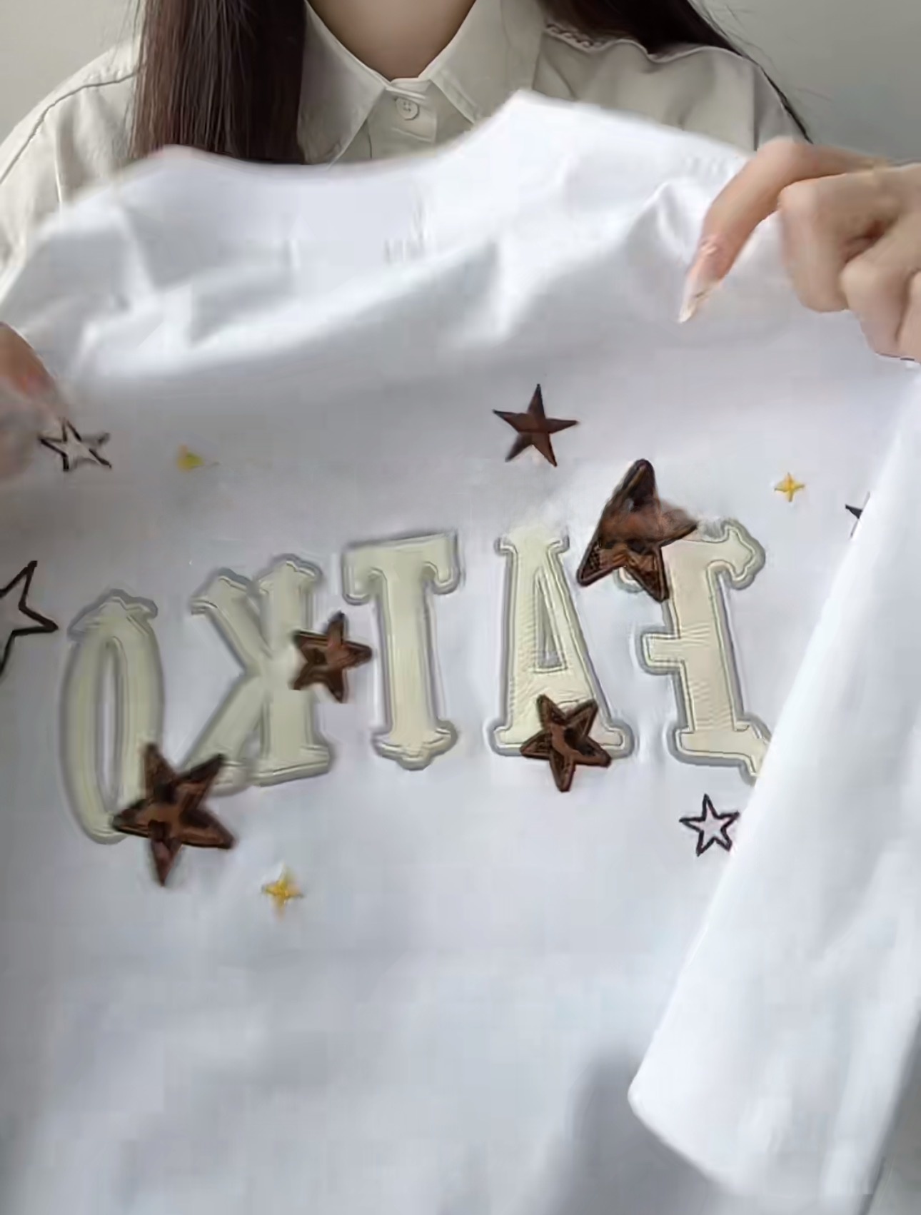 เสื้อยืดผ้าฝ้ายแขนสั้นปักลายดา - Embroidery Cotton Shirt บทวิจารณ์และราคา