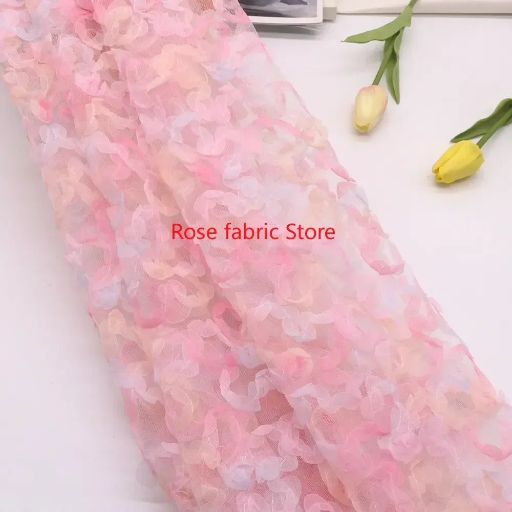 ผ้าชีฟองไล่เฉดสี แต่งด้วยลูกไม - Embroidery Rose บทวิจารณ์และราคา