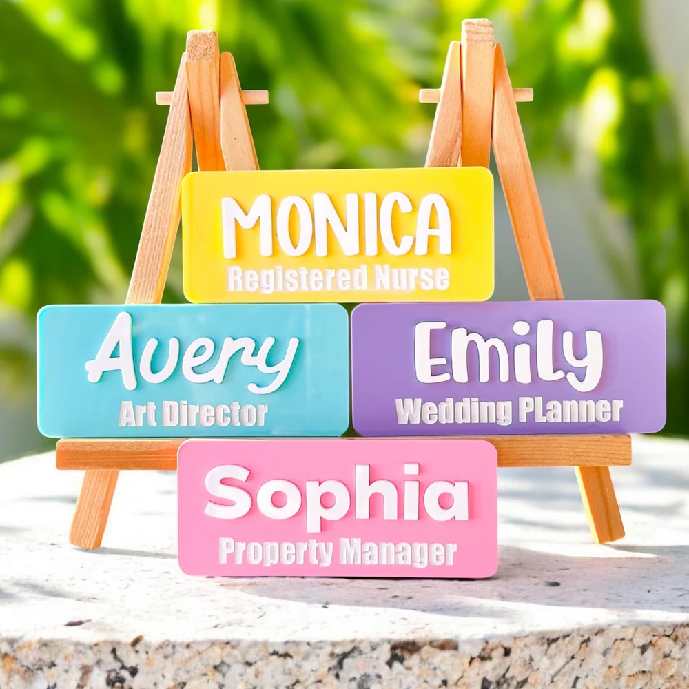 เข็มกลัดชื่อสั่งทำ ตัวเลือกสีแ - Embroidery Name บทวิจารณ์และราคา
