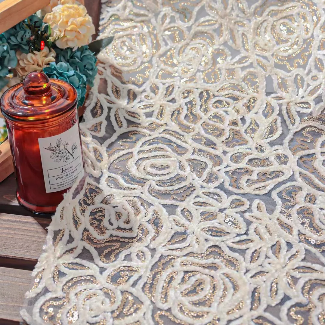 ผ้าลูกไม้ปักลายดอกกุหลาบแบบตาข - Embroidery Rose บทวิจารณ์และราคา