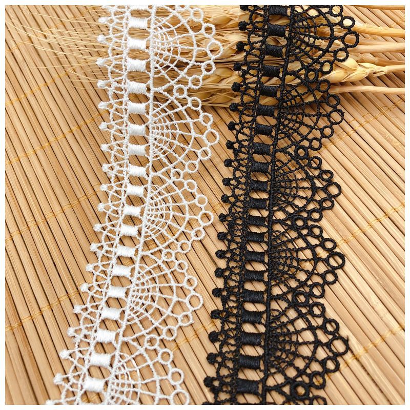 Hollow เย็บปักถักร้อย Clavicle - Embroidery Underwear บทวิจารณ์และราคา