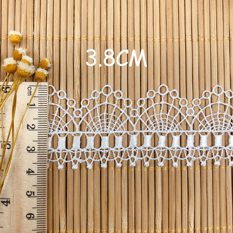 Hollow เย็บปักถักร้อย Clavicle - Embroidery Underwear บทวิจารณ์และราคา