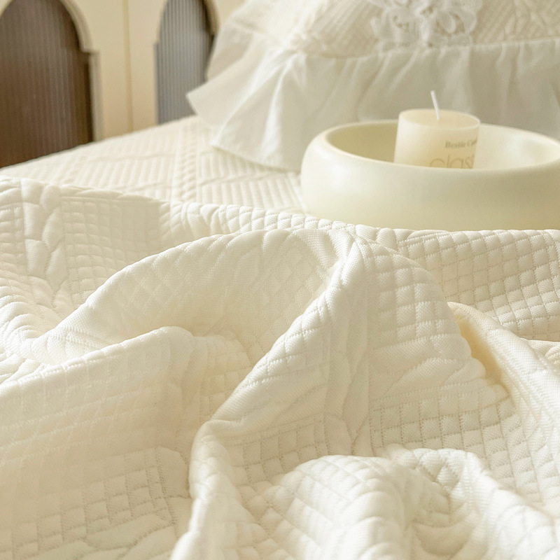 ชุดผ้าคลุมเตียงระบายความร้อนหร - Embroidery Quilt Cover บทวิจารณ์และราคา