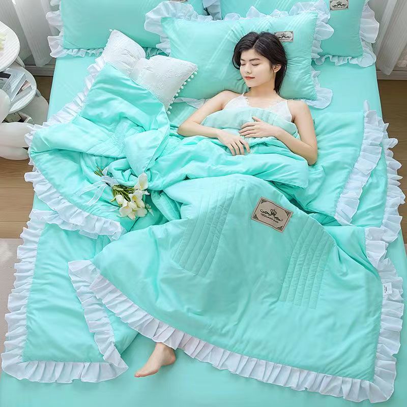 1/3 PC เจ้าหญิงเกาหลี Ruffles  - Embroidery Quilt Cover บทวิจารณ์และราคา