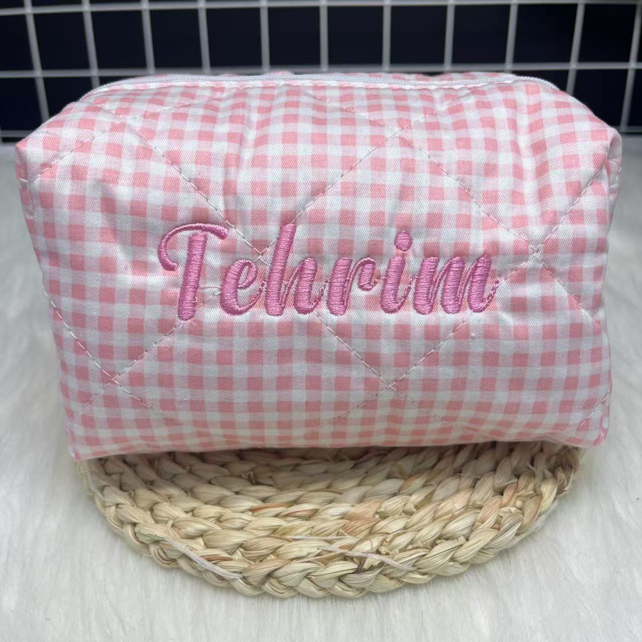 กระเป๋าเครื่องสําอางลายทางความ - Embroidery Name บทวิจารณ์และราคา